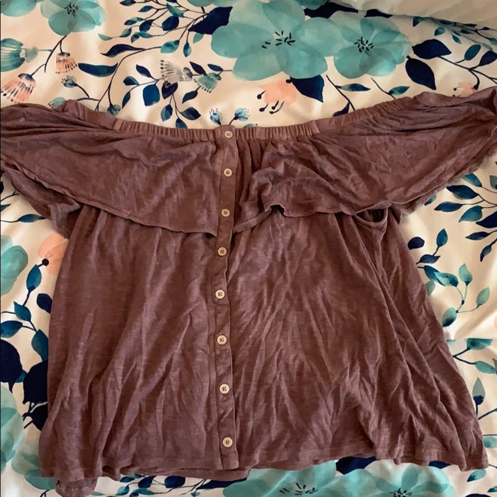 American Eagle off the shoulder top